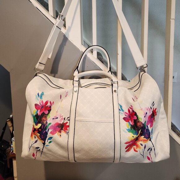 STEVE MADDEN BSPEEDYF WHT/MULT/FLORAL WEEKENDER - Picture 1 of 9